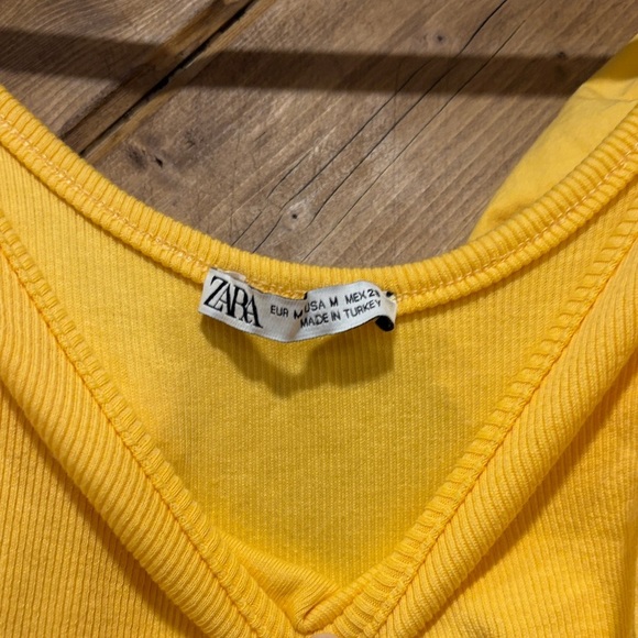 Zara Yellow Ruffled Sleeve Body Suit Medium - Picture 3 of 5